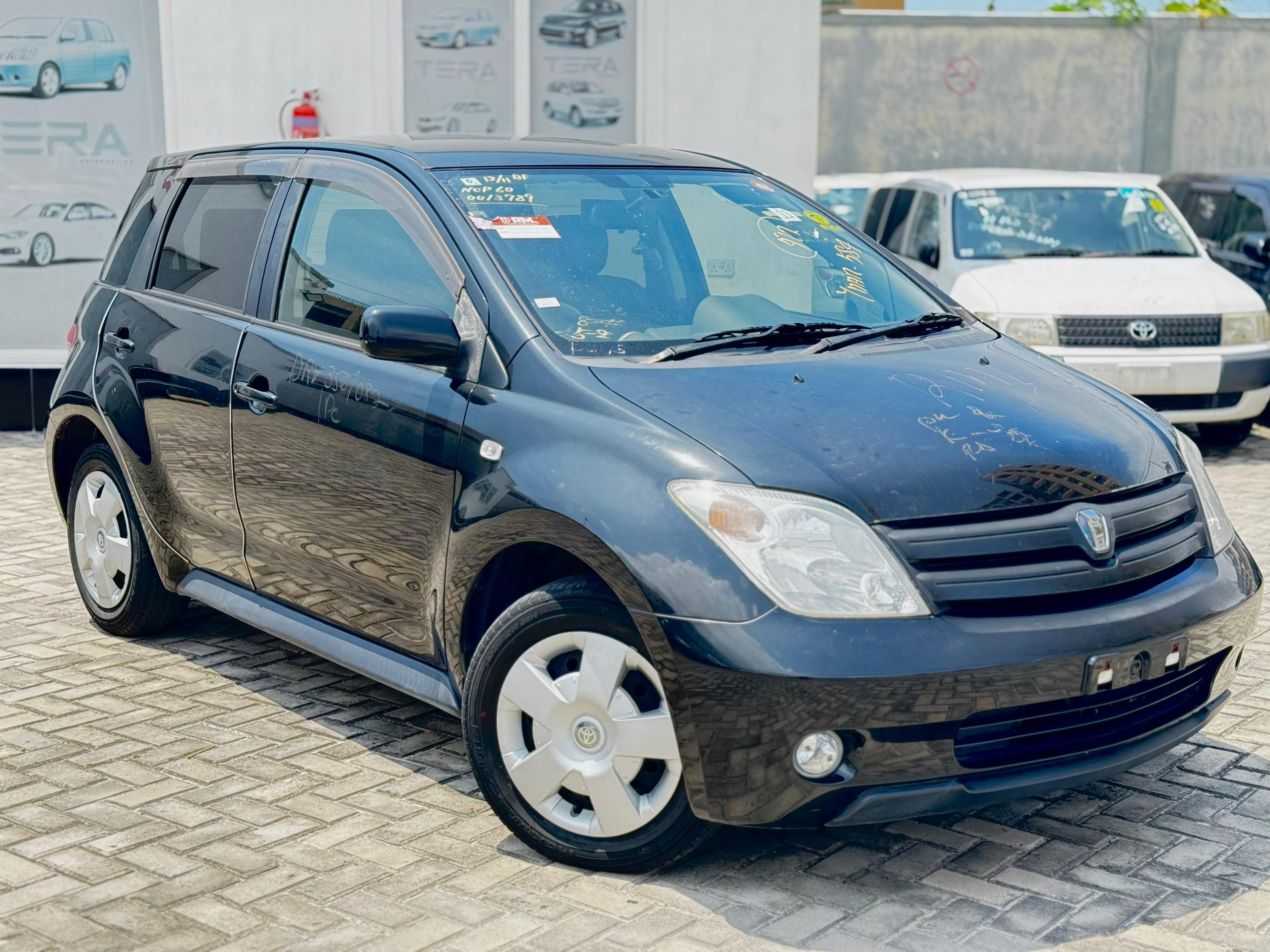 Toyota IST